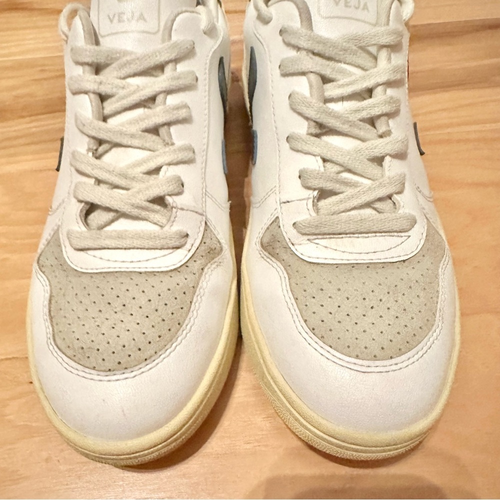 Veja V-10 CWL White California Vegan Leather Sneakers Size 9 - Picture 6 of 12
